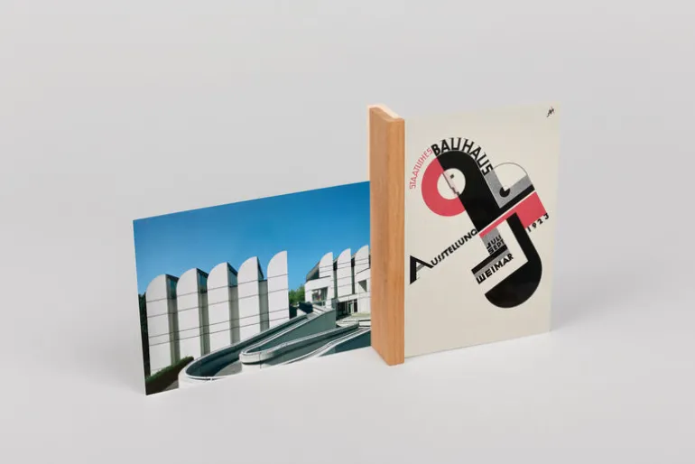 loop postkartenhalter