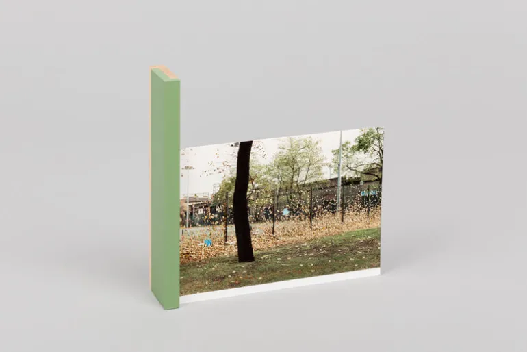 loop postkartenhalter